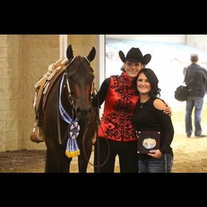 Meet your Posher, Lacy